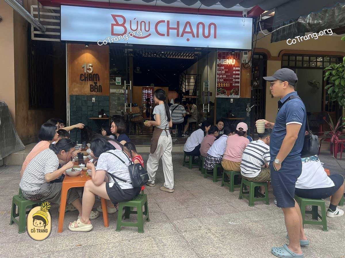 Bún CHẠM - Quán bún bò ngon và đông khách tại Đồng Hới, menu, review