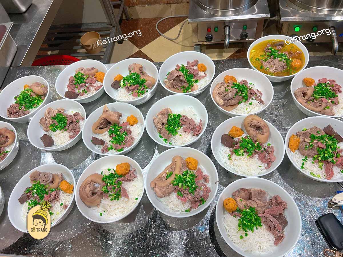 Menu Và Các Món Ăn Tại Bún CHẠM, Đồng Hới