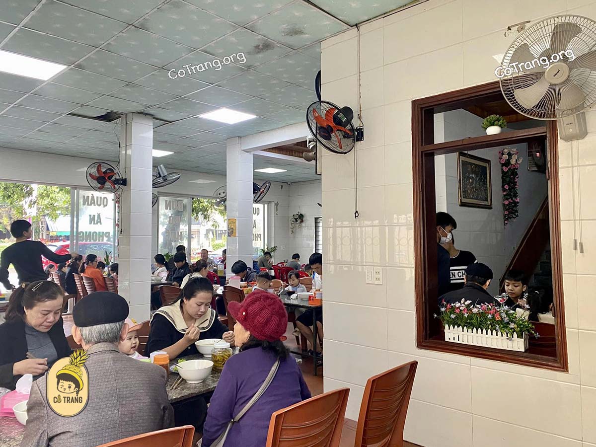 Bún Phong Phú Đồng Hới - Quán bún bò Huế và bún thịt nướng ngon, menu, review