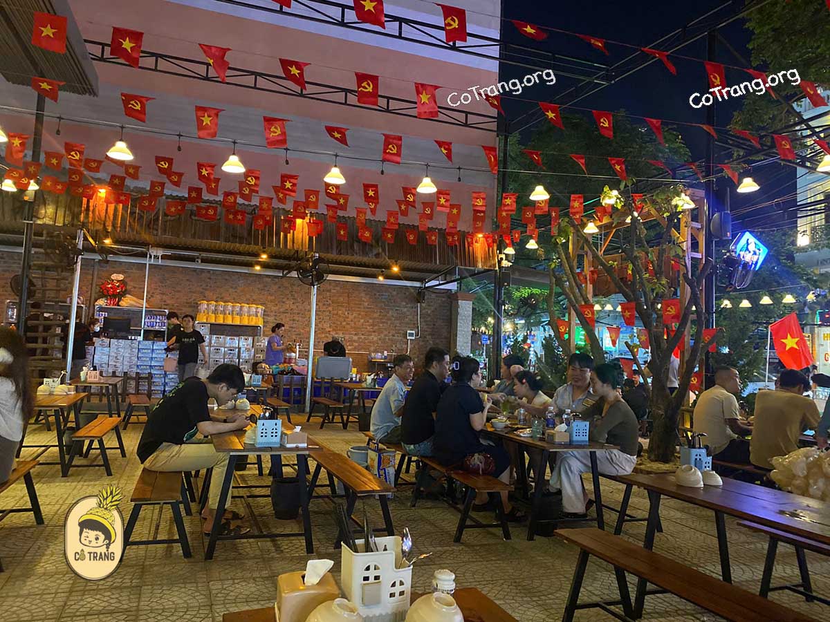 Không Gian Thực Tế Tại Quán Cậu Cả, Đà Nẵng