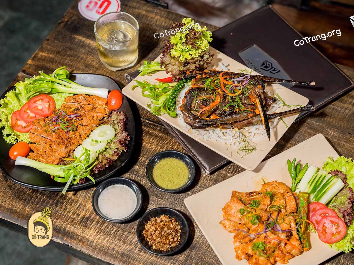  Các Món Ăn Tại 912 Factory Bar, Huế
