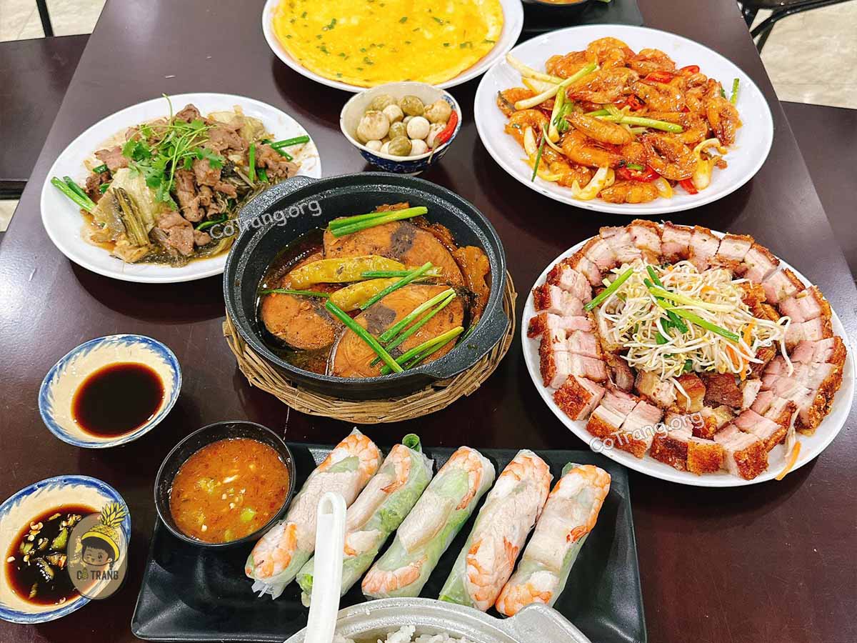 Nghệ Sỹ Quán - 179 Phạm Văn Đồng, Đồng Hới, Quảng Trị (Quảng Bình cũ)