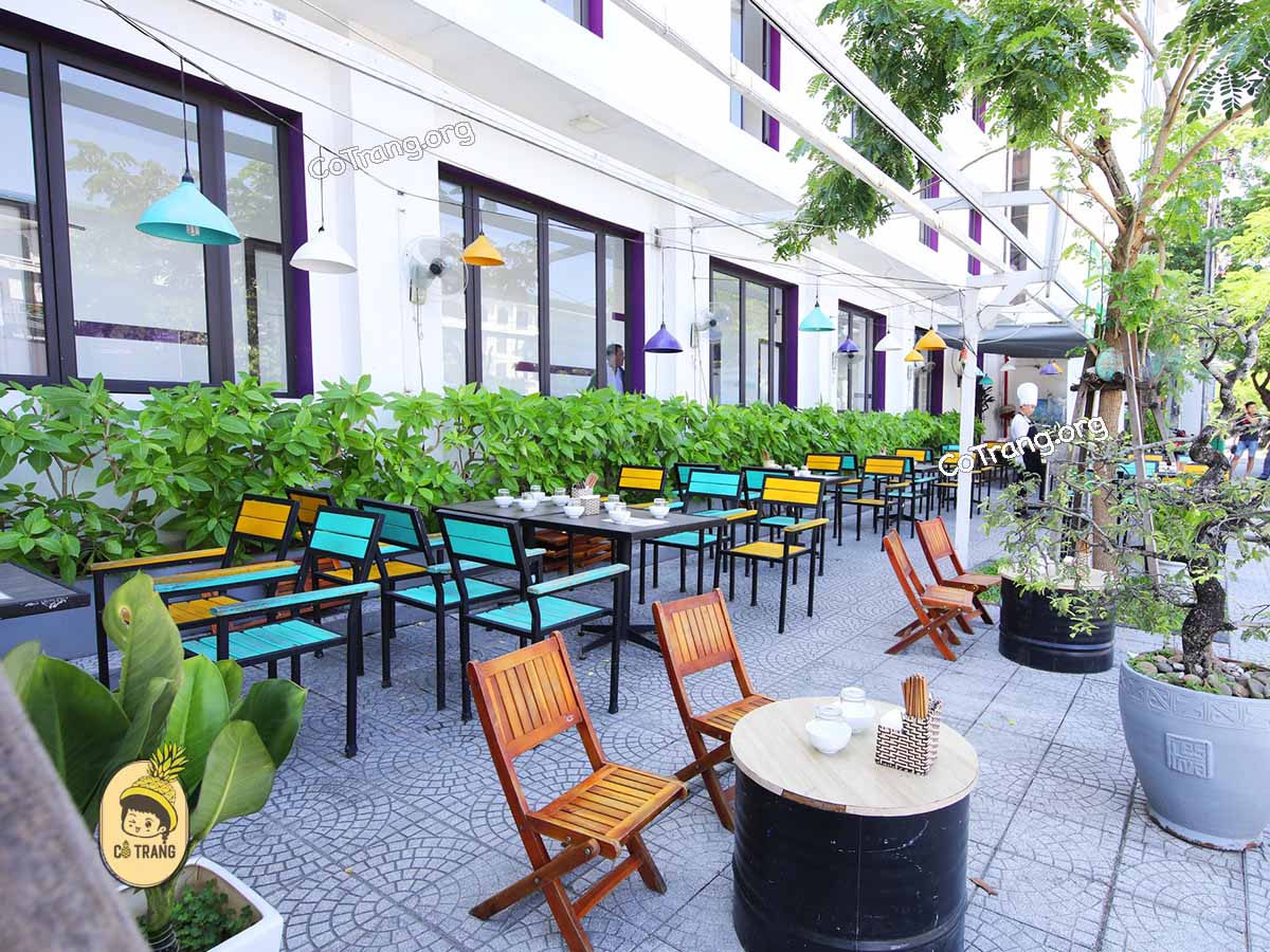 Không Gian Thực Tế Tại ÊMM Hotel, Huế
