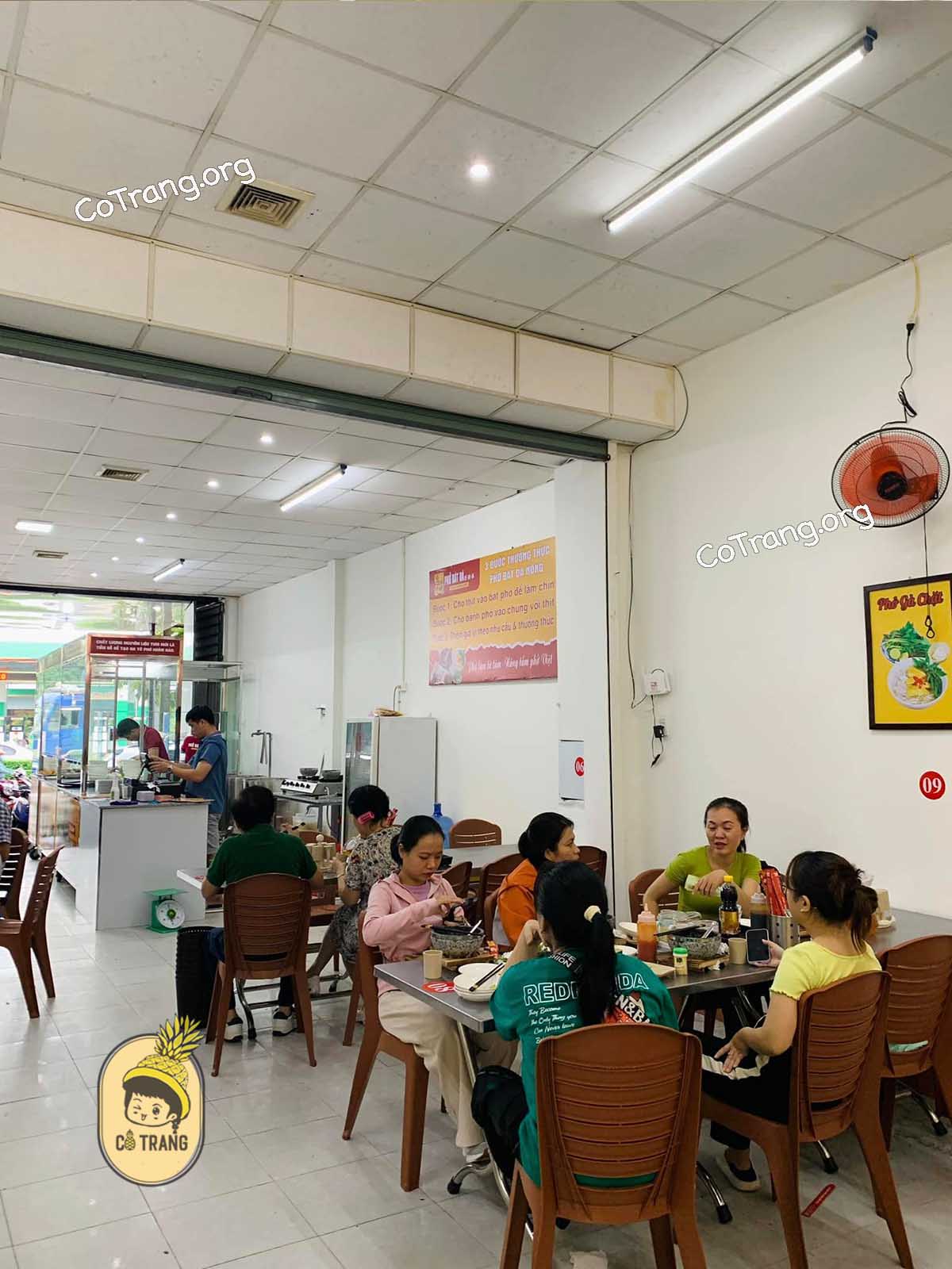 Không Gian Thực Tê Tại Phở Bát Đá, Quảng Ngãi