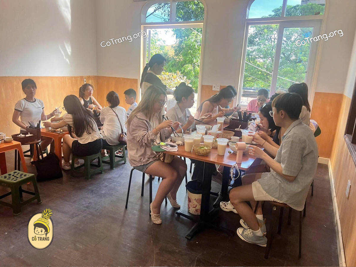 Không Gian Thực Tế Tại Bún CHẠM, Đồng Hới
