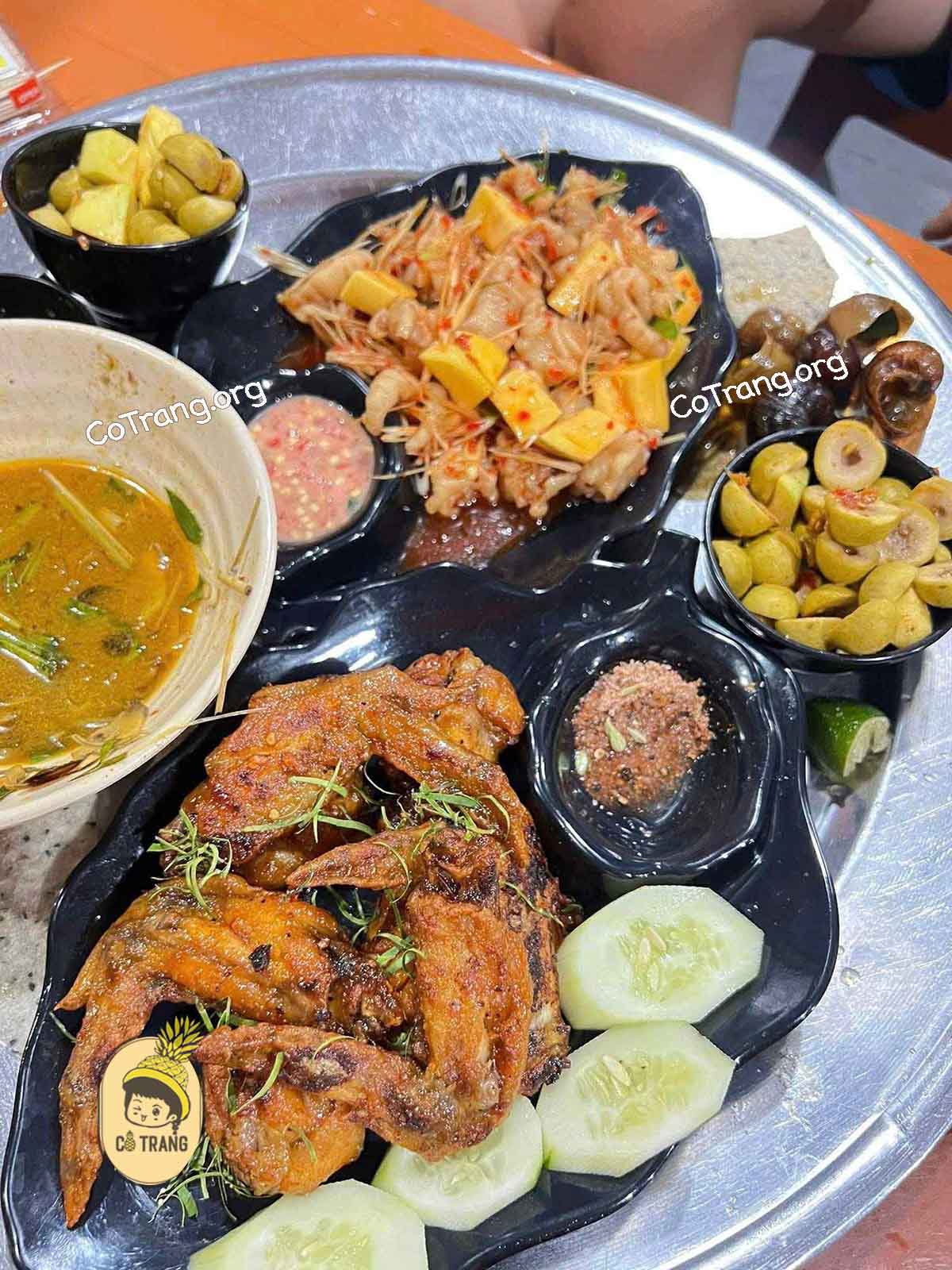 Menu Và Các Món Ăn Tại Ốc Cây Sung, Đồng Hới