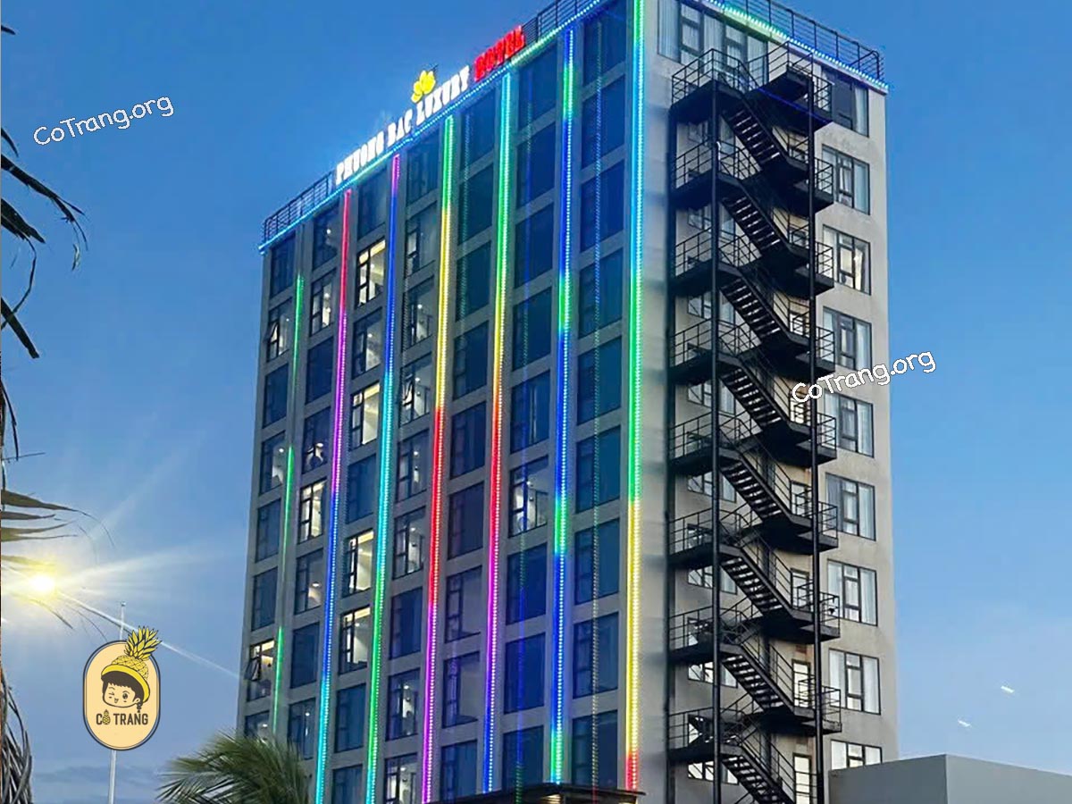 Phương Bắc Luxury Quảng Bình - Khách sạn 4 Sao view biển Nhật Lệ, giá phòng, review