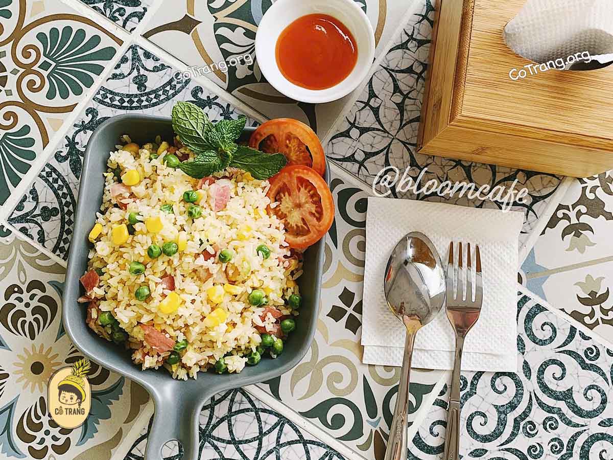 Các Món Ăn Tại Bloom Boutique Hotel Đồng Hới