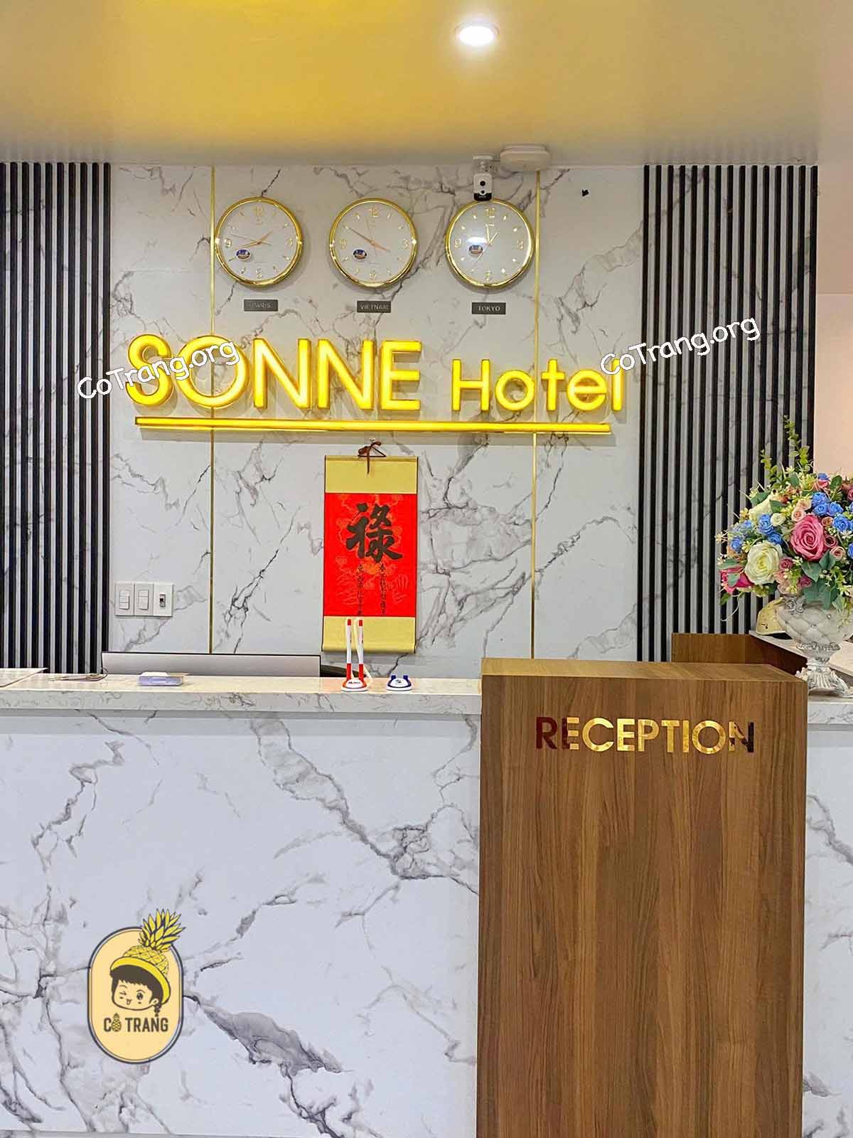Sonne Hotel - 33 Phạm Văn Đồng, Đồng Hới, Quảng Trị (Quảng Bình cũ)