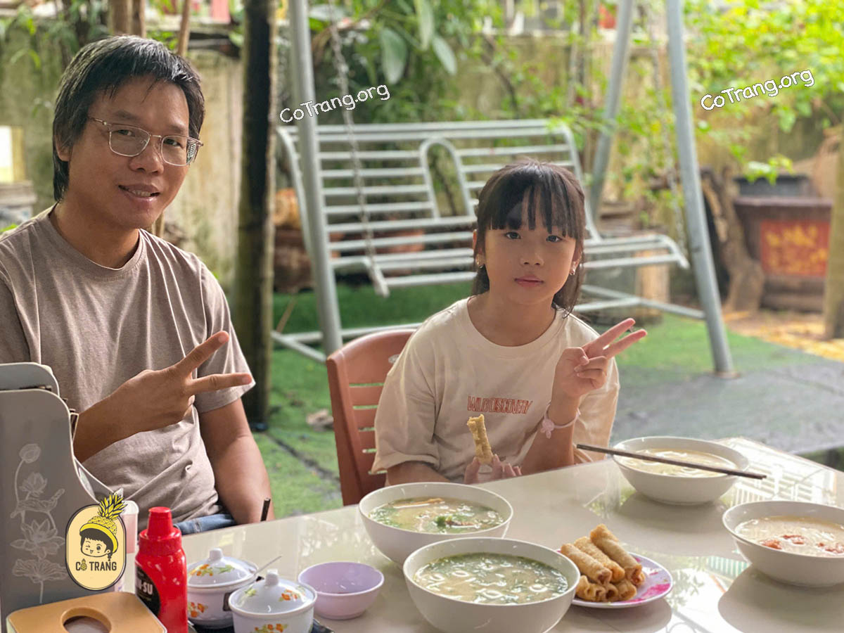 Cháo Canh Cá Thu Cô Liên - 37 Tôn Thất Thuyết, Đồng Hới, Quảng Trị (Quảng Bình cũ)