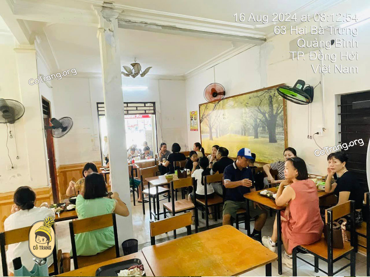 Không Gian Thực Tế Tại Phở Bát Đá, Đồng Hới