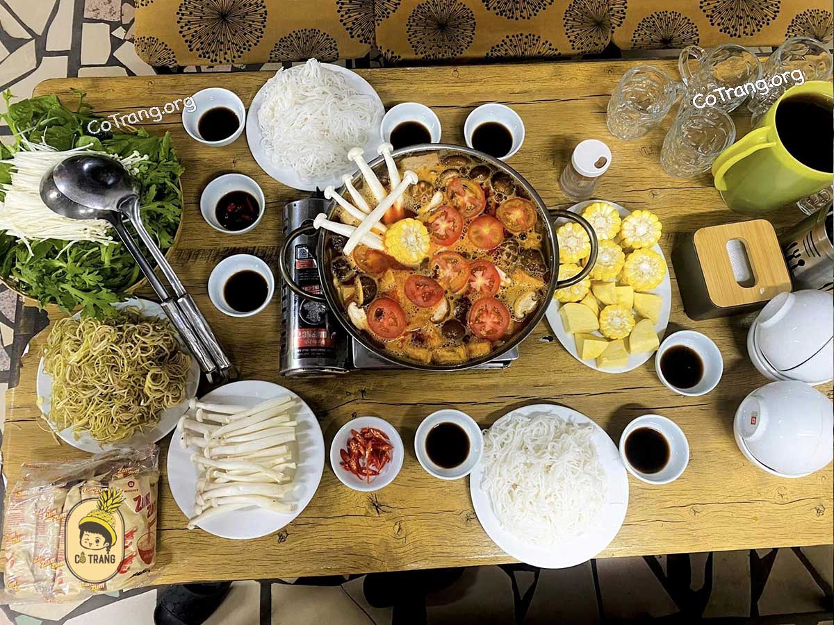 Menu Và Các Món Ăn Tại Quán Chay Bồ Đề, Vinh, Nghệ An