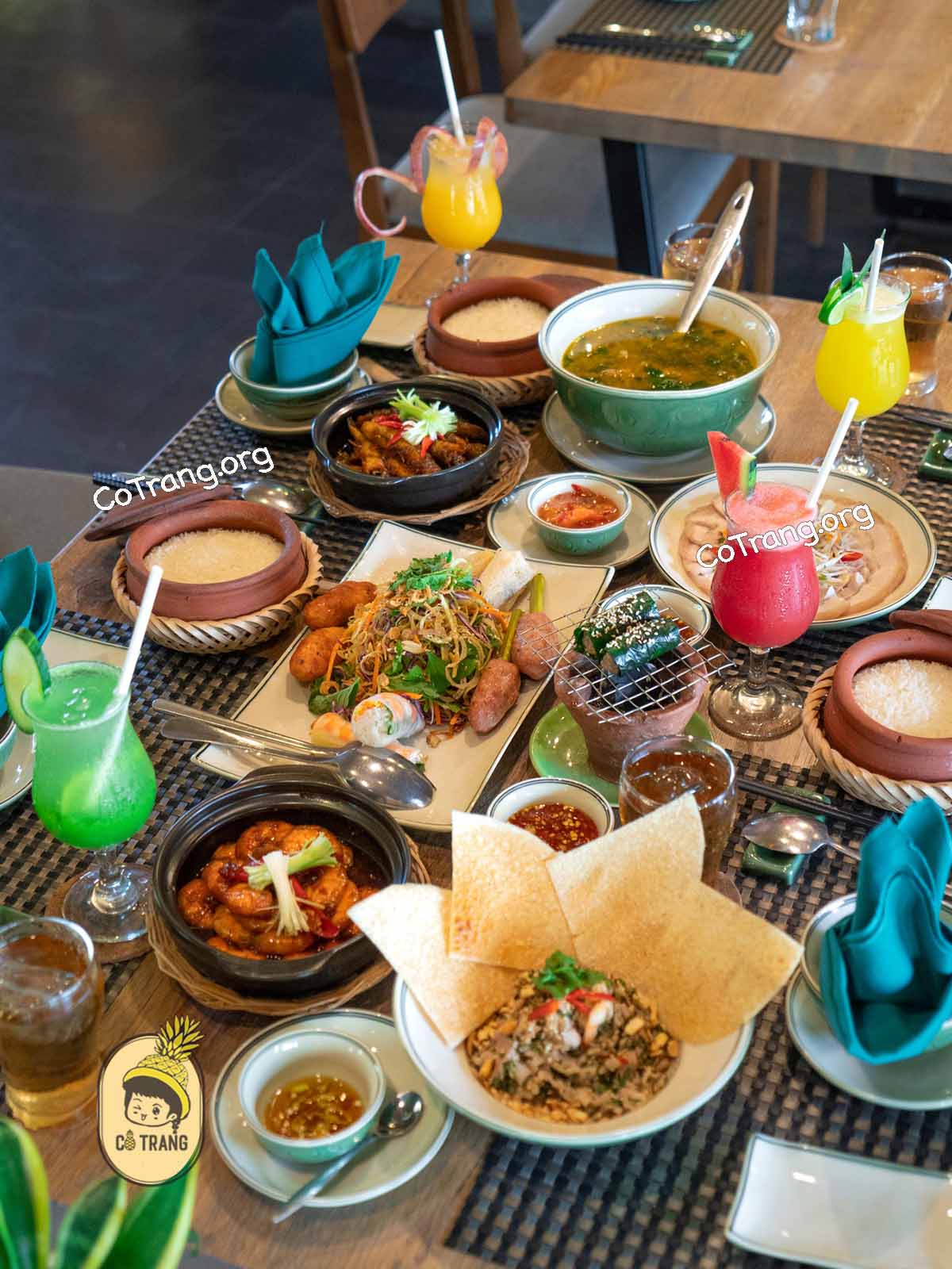 Các Món Ăn Tại ÊMM Hotel, Huế