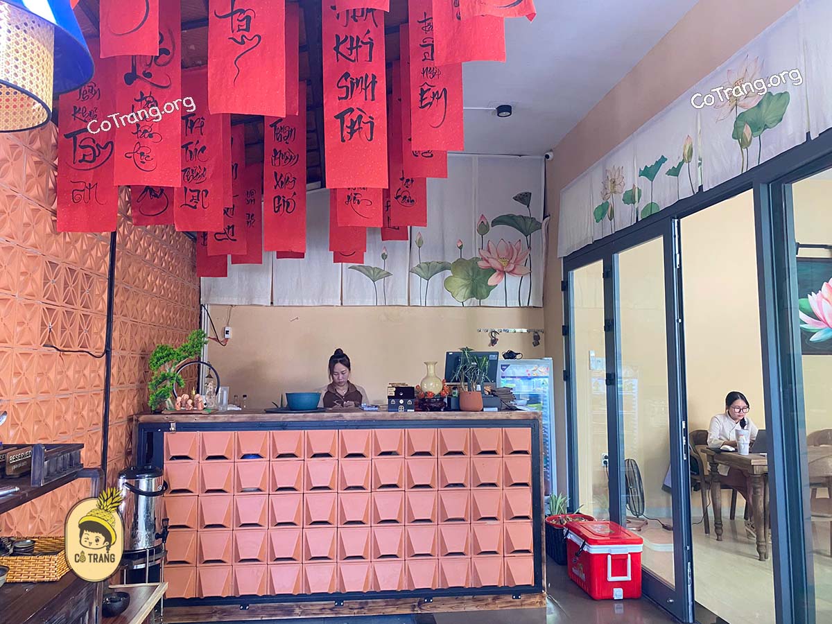 Không Gian Thực Tế Tại Nhà hàng chay VaNa Vegan, Đà Nẵng