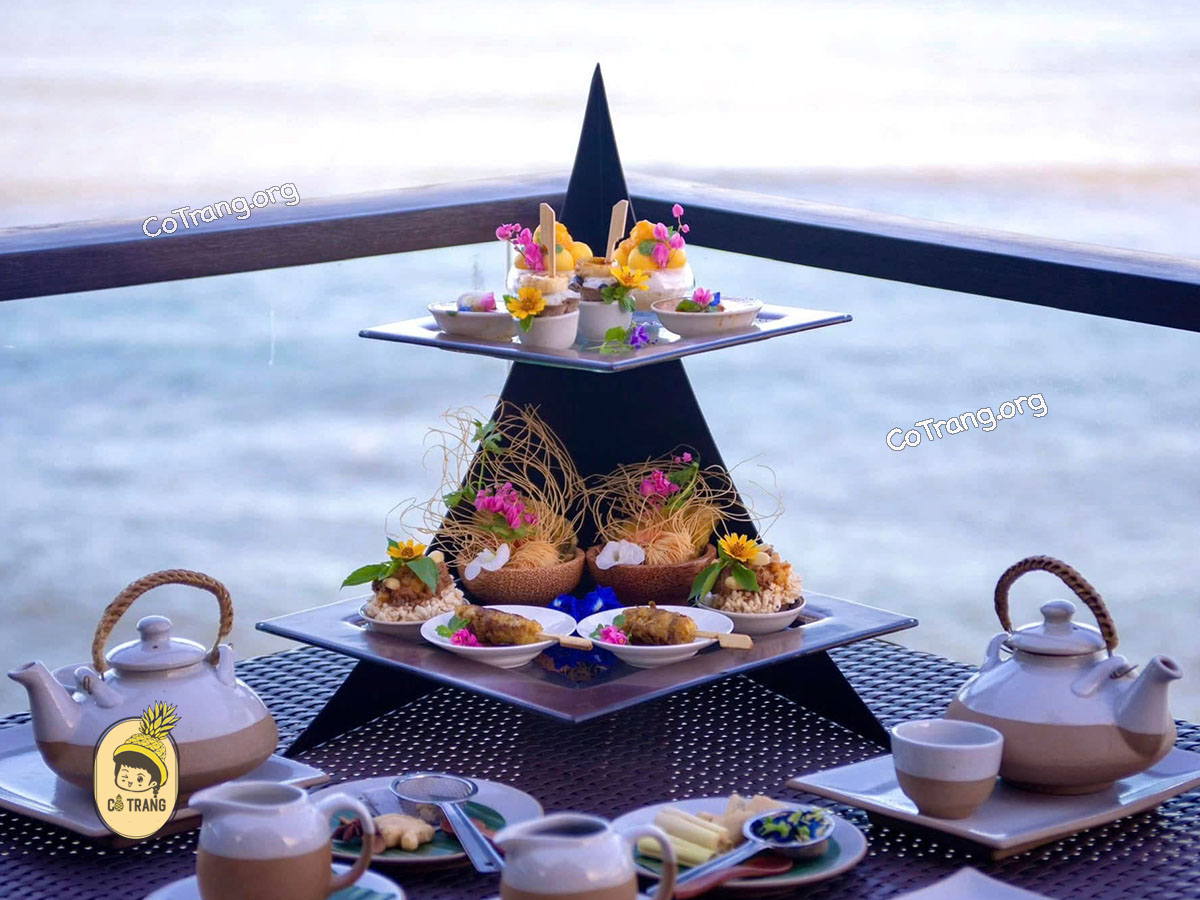 Các Món Ăn Tại Banyan Tree Lăng Cô, Huế