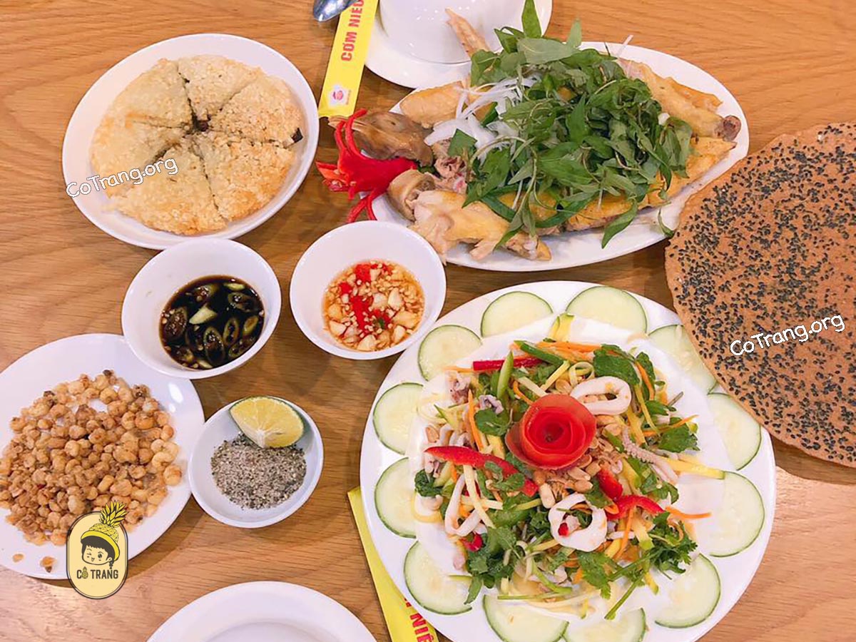 Cơm Niêu Phố Hội - 51 Lý Thường Kiệt, Hội An