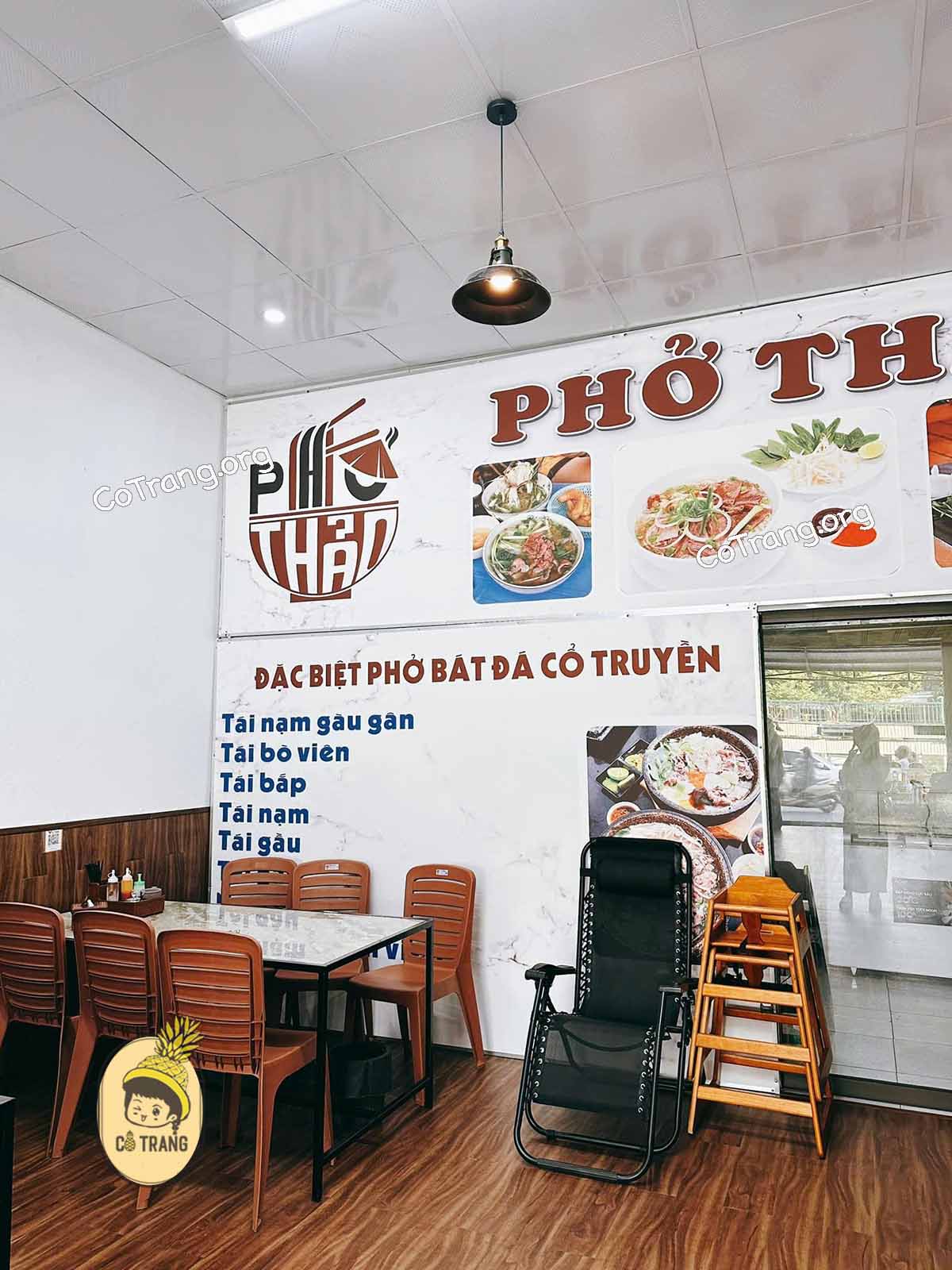 Không Gian Thực Tế Tại Phở Thảo, Đồng Hới