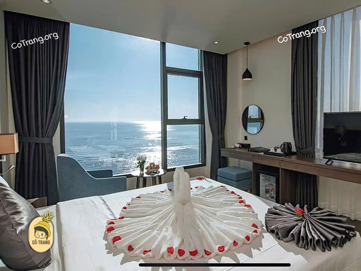 Phương Bắc Luxury Quảng Bình - Khách sạn 4 Sao view biển Nhật Lệ, giá phòng, review