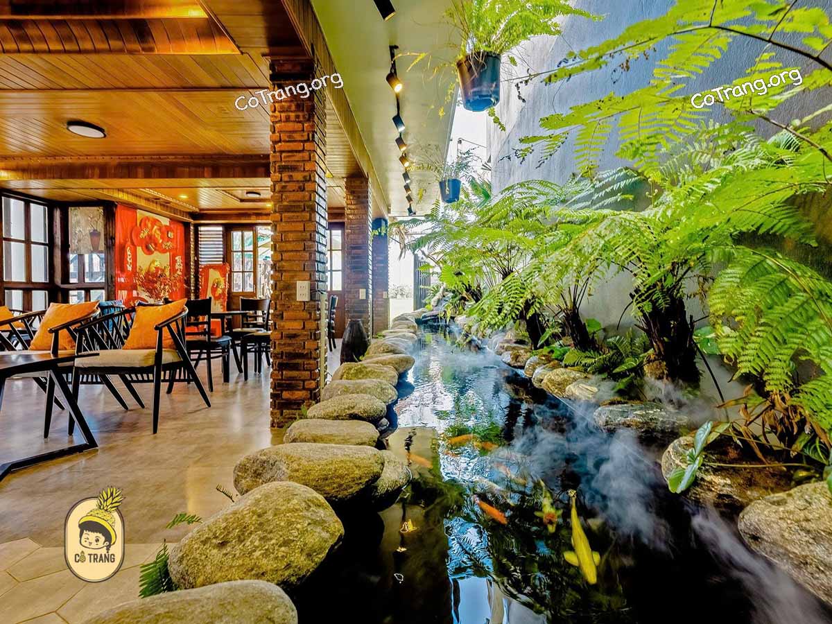 Không Gian Thực Tế Tại Le Locust Café, Hội An