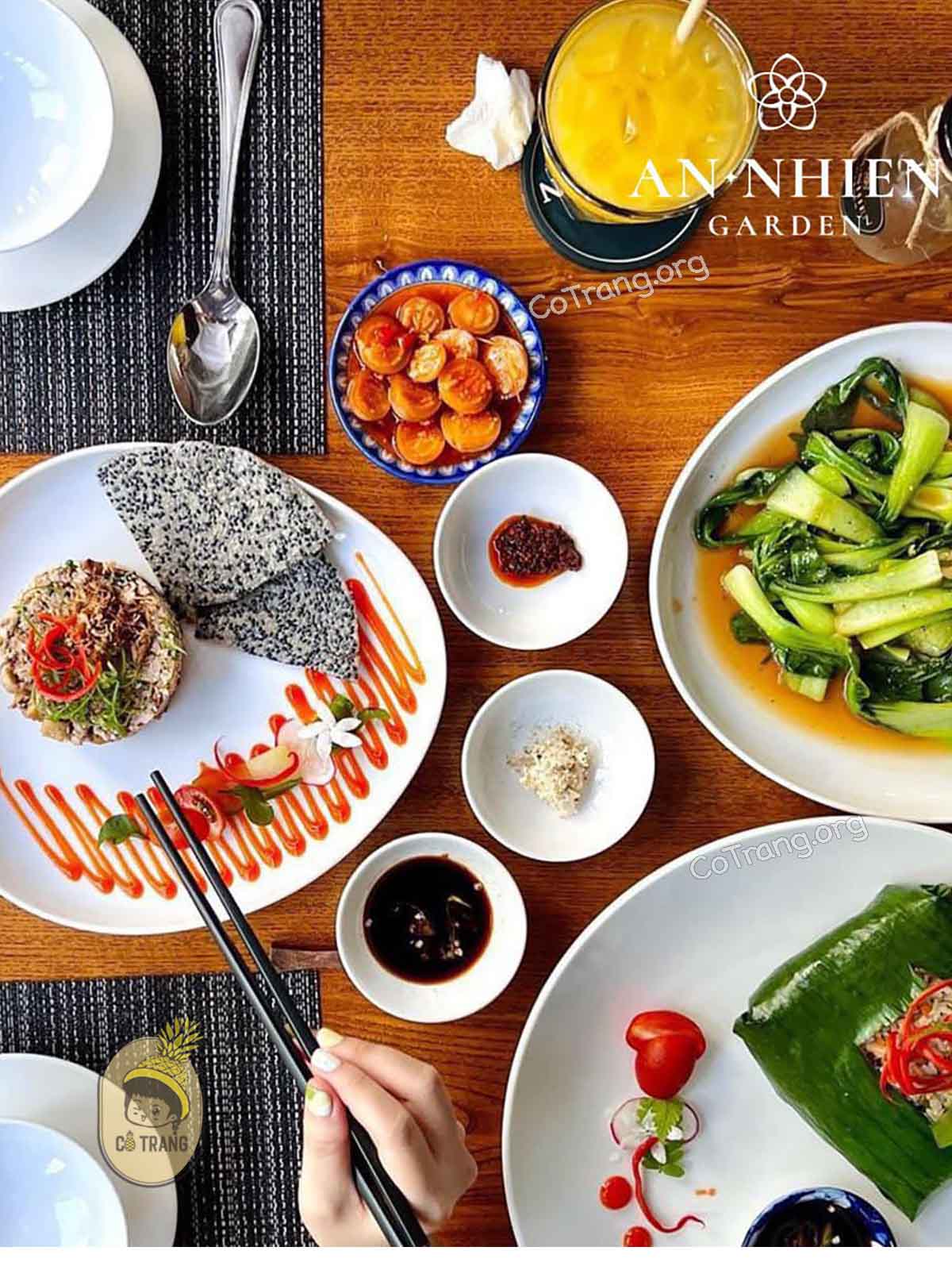 Không gian và các món ăn thực tế tại An Nhiên Garden Vegetarian Huế