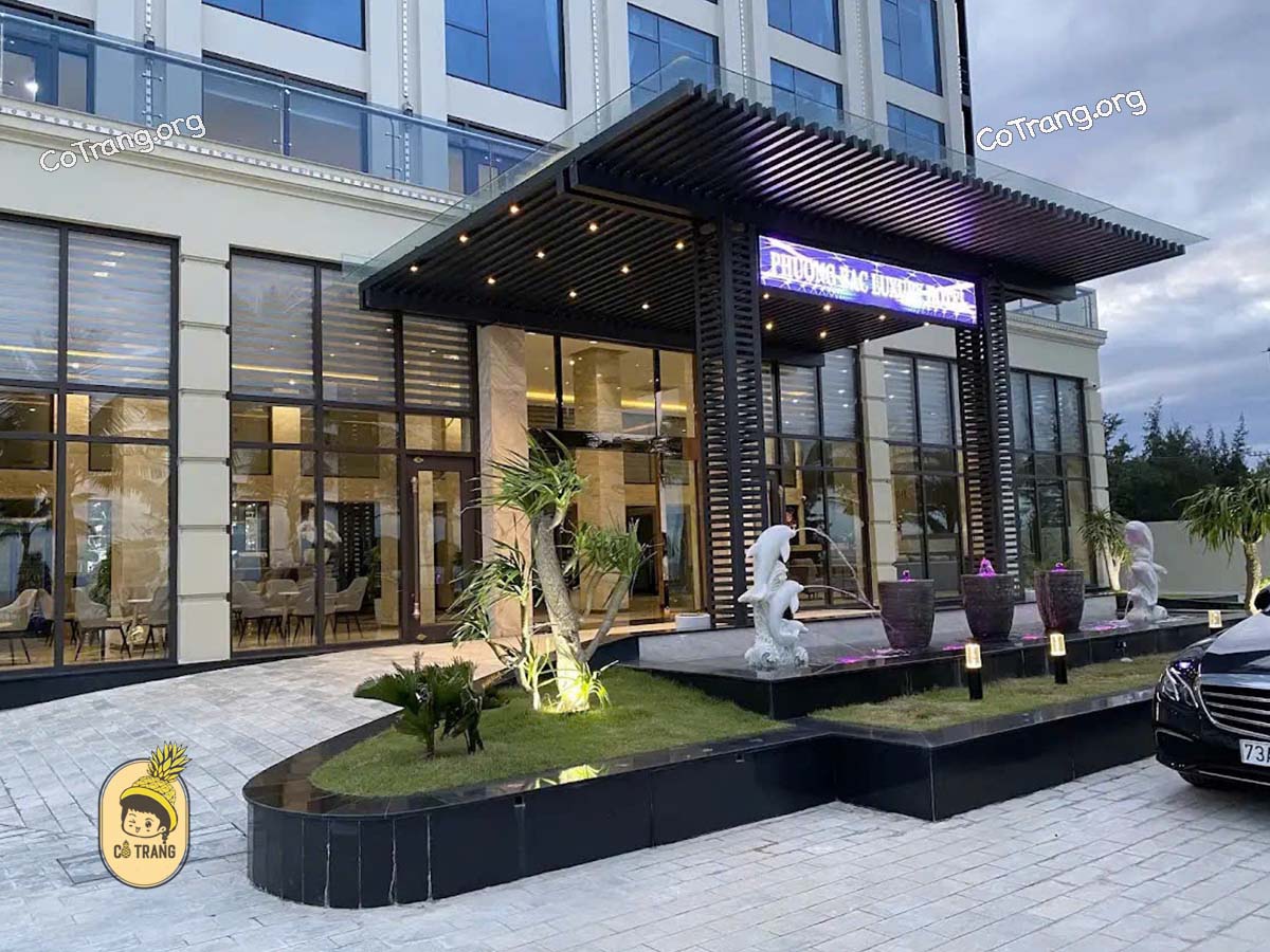 Phương Bắc Luxury Quảng Bình - Khách sạn 4 Sao view biển Nhật Lệ, giá phòng, review