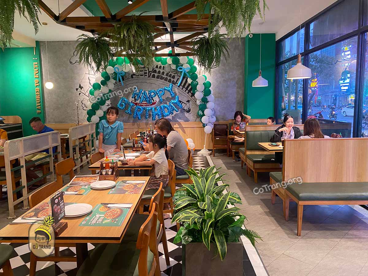 Không gian thực tế tại The Pizza Company Đà Nẵng