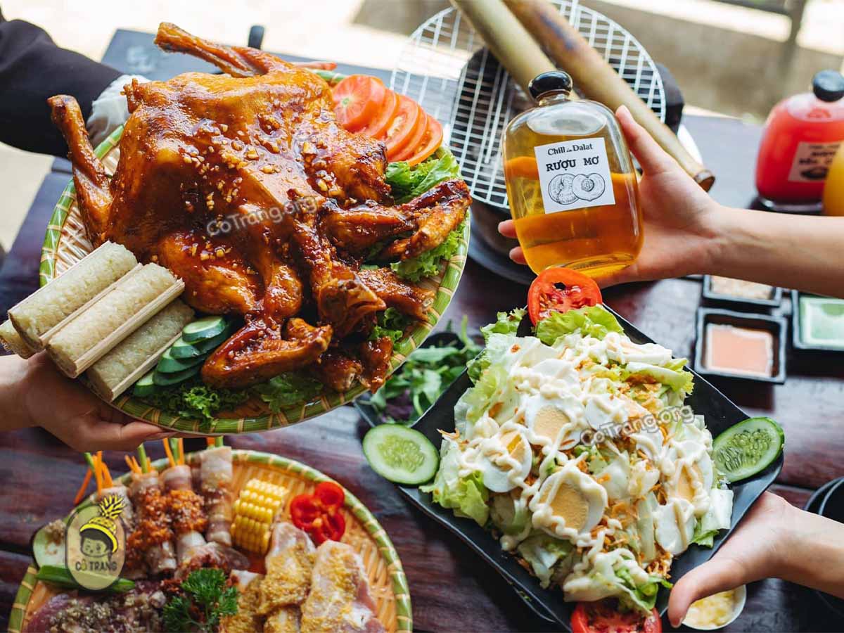 Menu tại Tiệm Gà Lưng Chừng Đồi Đà Lạt