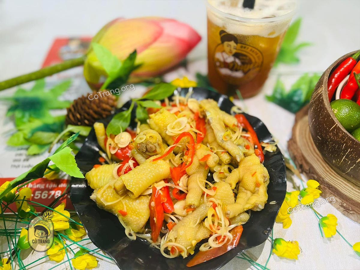 Menu thực đơn và món ăn thực tế tại Bún Đậu Mắn Tôm Cô Duyên