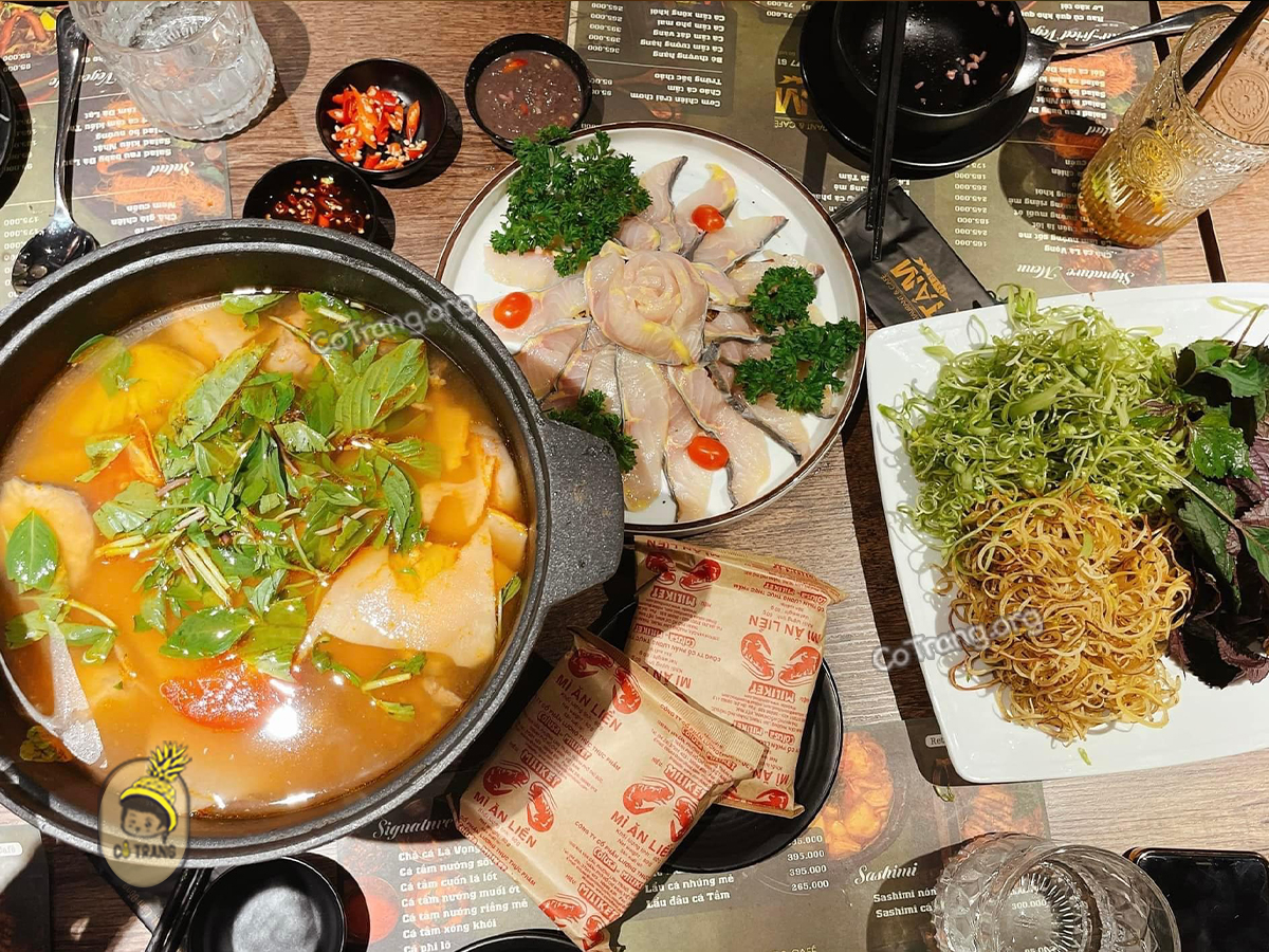 Lẩu Cá Tầm Đà Lạt