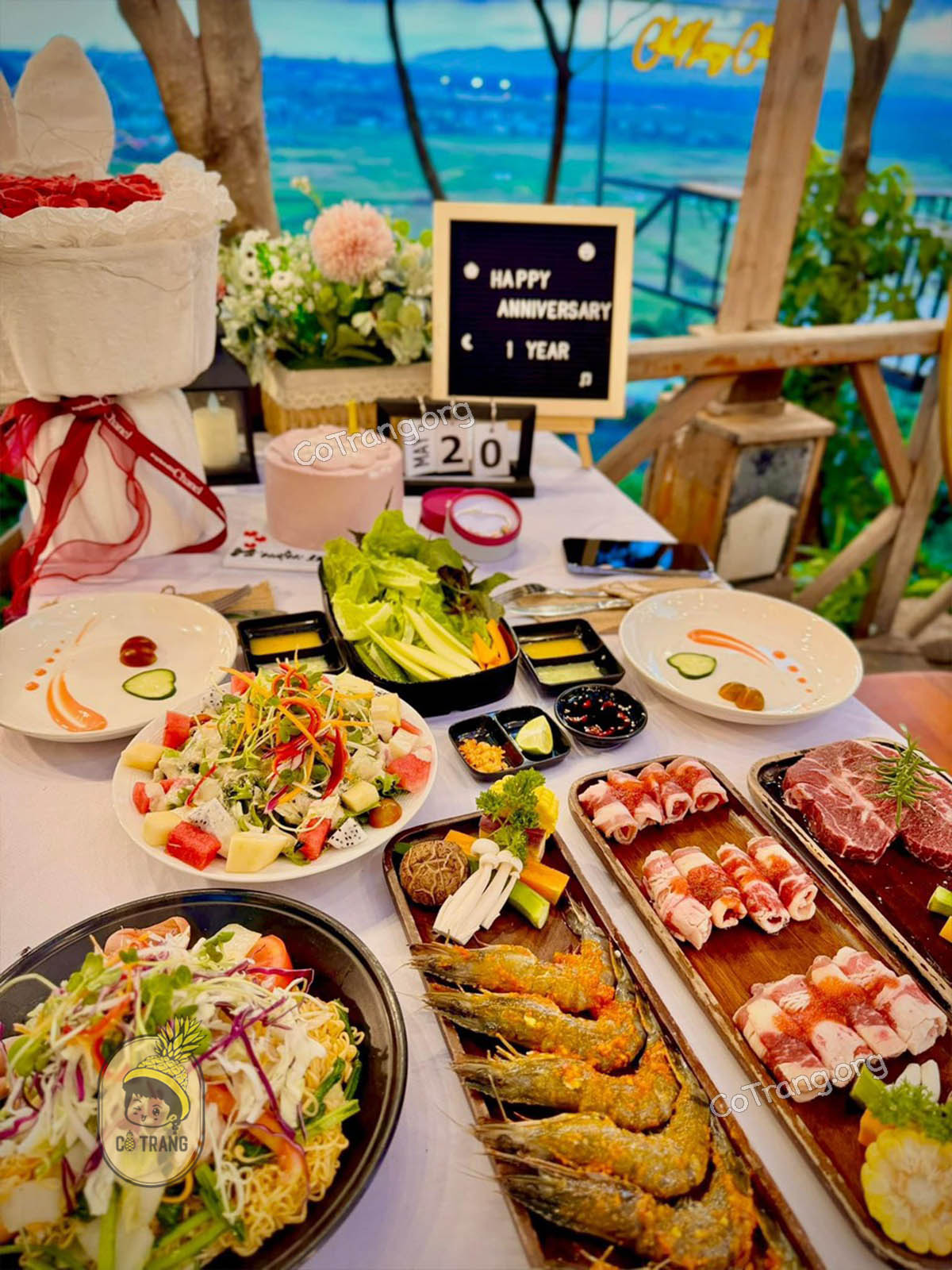 Không gian và menu món ăn thực tế tại Chill Lưng Chừng Gia Lai
