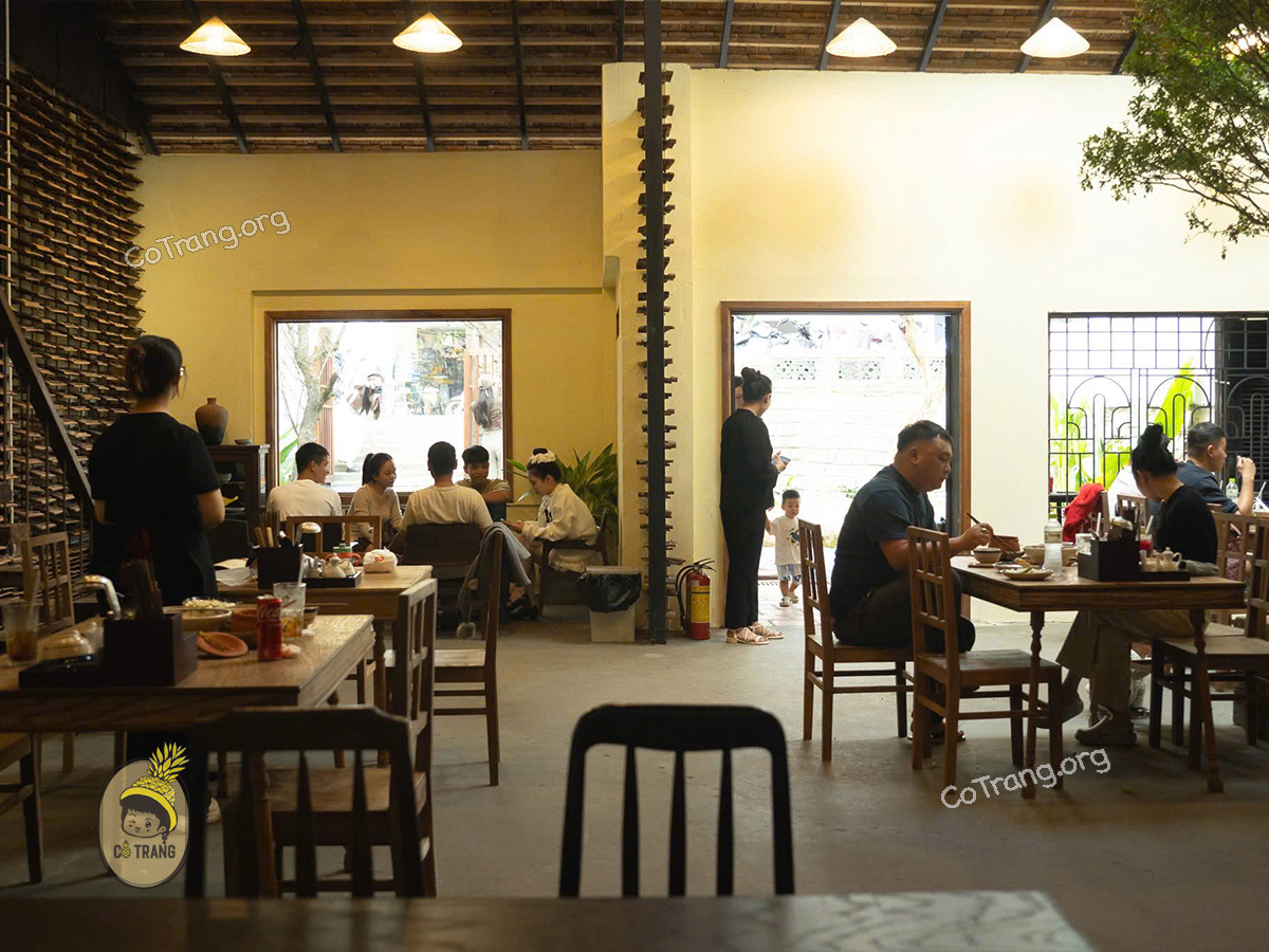 Đôi Đũa Đà Lạt - Ngôi Nhà Mái Ngói với Cơm Niêu Siêu Ngon, menu, review