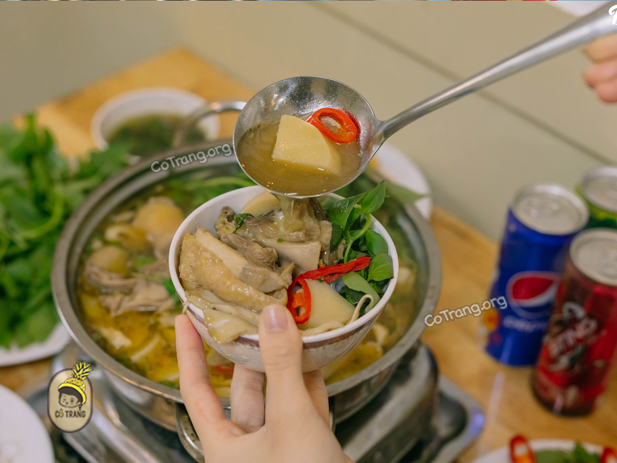 Hình ảnh thực tế Lẩu Gà Lá É Đà Lạt