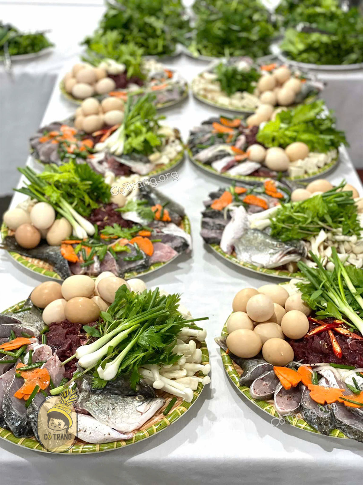 Nhà hàng nổi Nam Thành Đồng Hới - Hương Giang, Quảng Bình