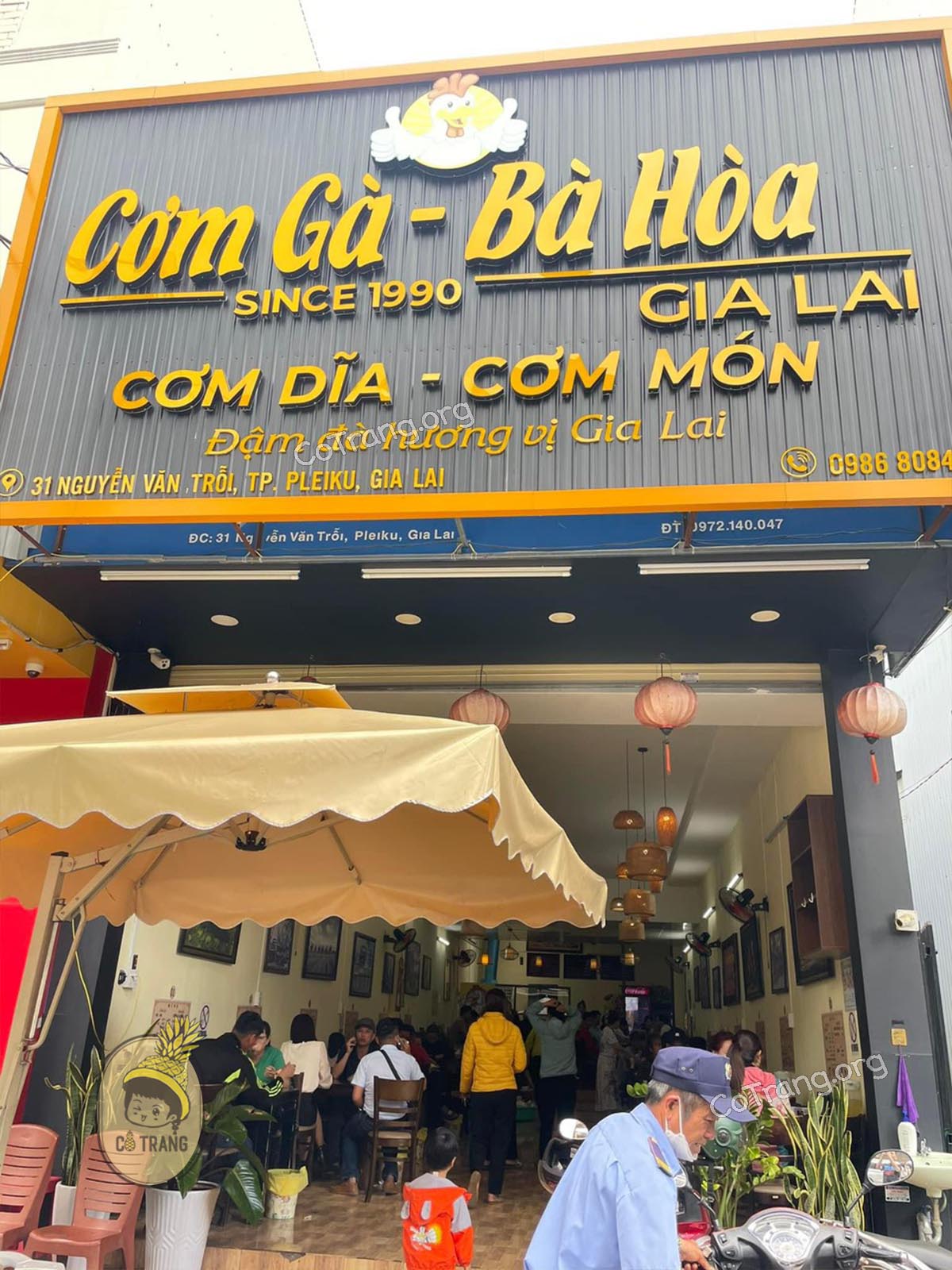 Menu món ăn tại Cơm Gà Bà Hoà Gia Lai