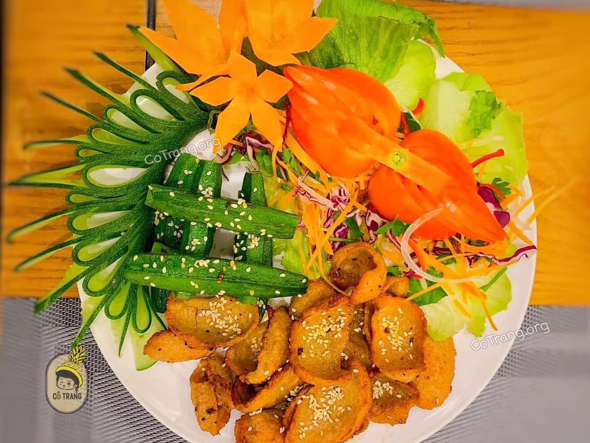 Dê Núi Năm Phong -  16 - 18 Thống Nhất, Pleiku