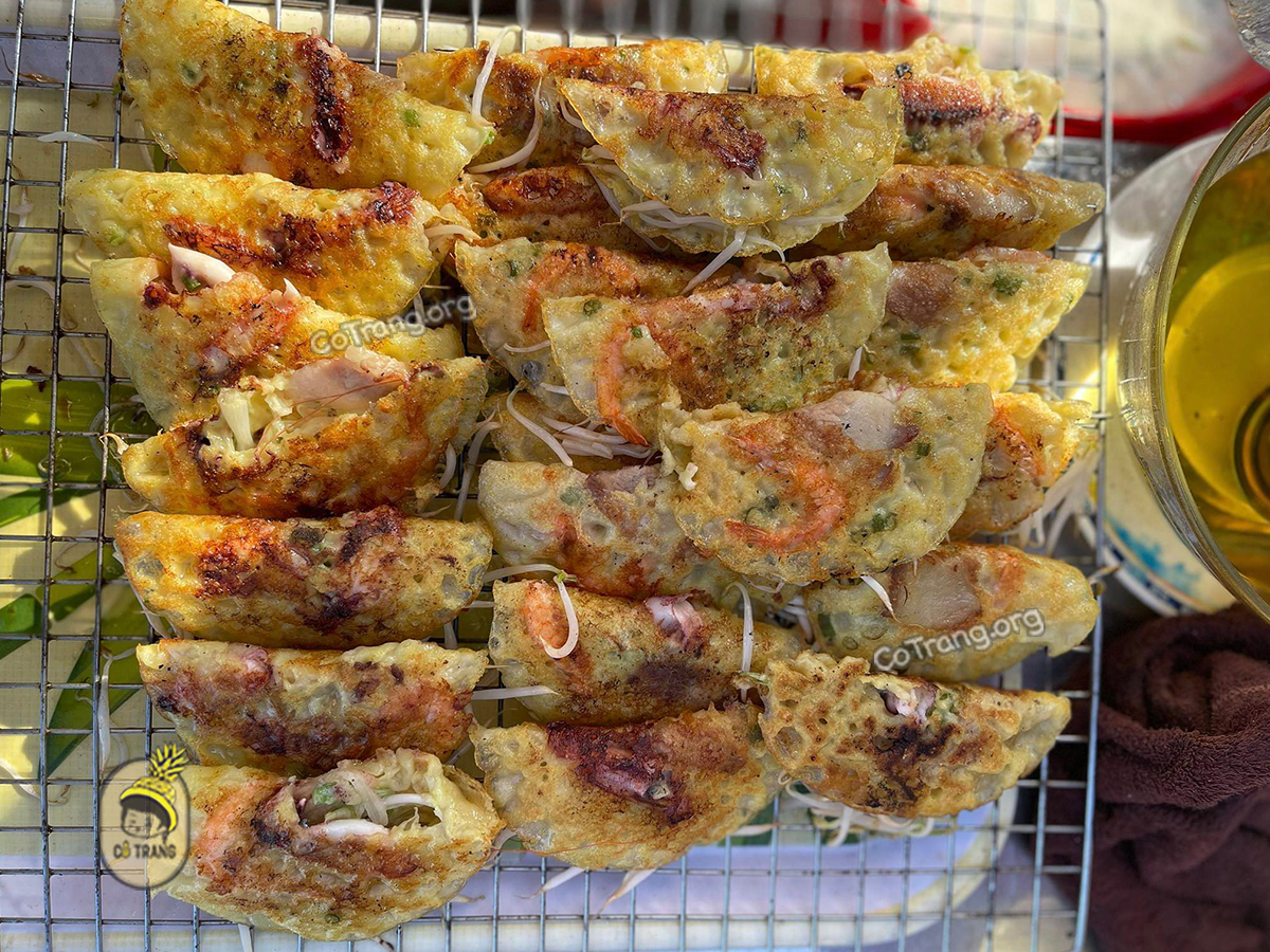 Bánh Xèo Tôm Mực Nha Trang - Ăn là Ghiền