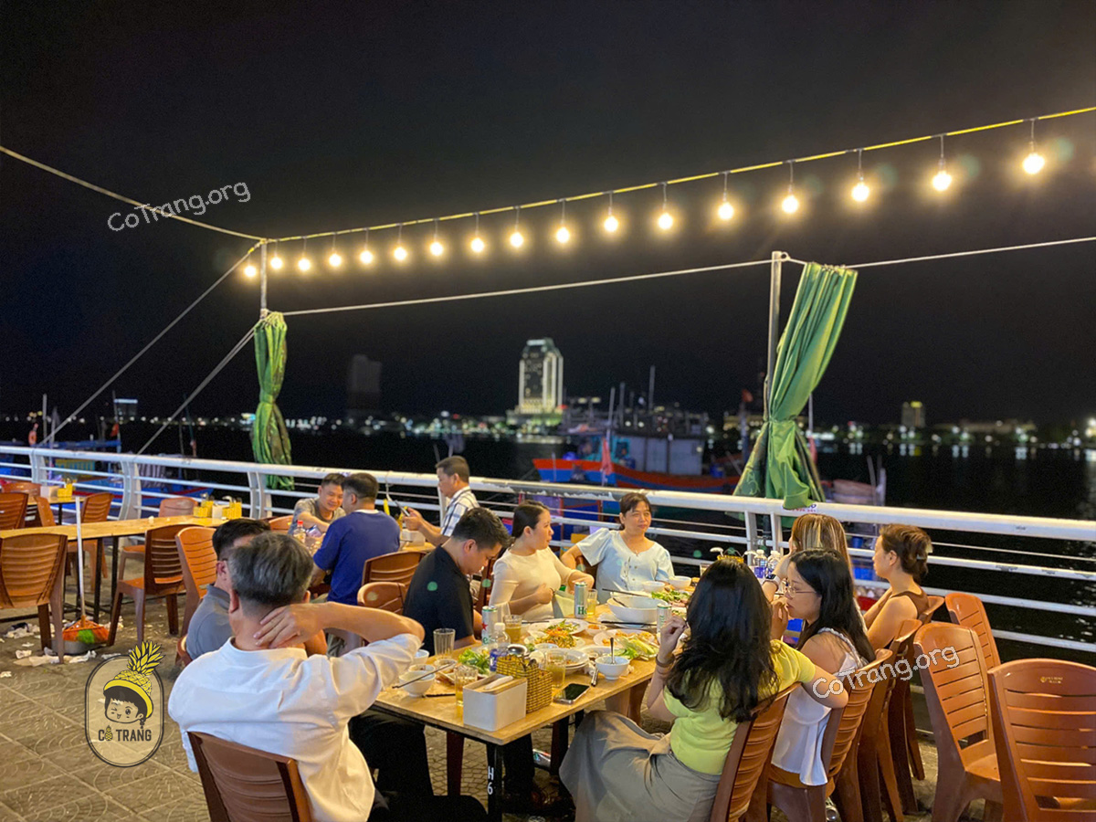 Không gian thực tế tại Nhà hàng Anh Vũ Quảng Bình
