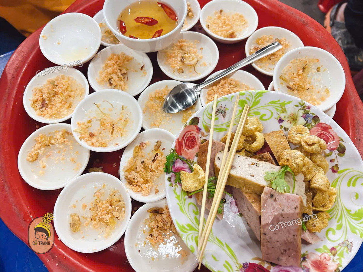 Ẩm thực chợ Đông Ba – thiên đường ăn uống thu hút du khách (ảnh sưu tầm)