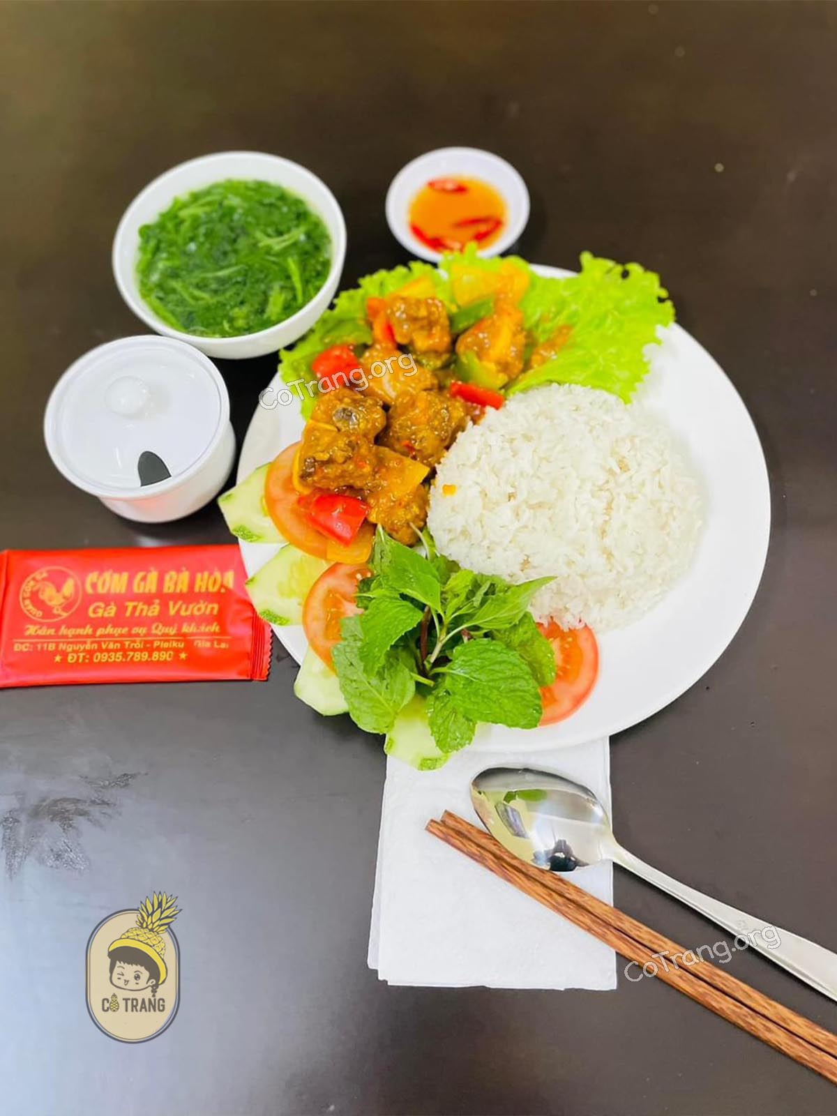 Menu món ăn tại Cơm Gà Bà Hoà Gia Lai