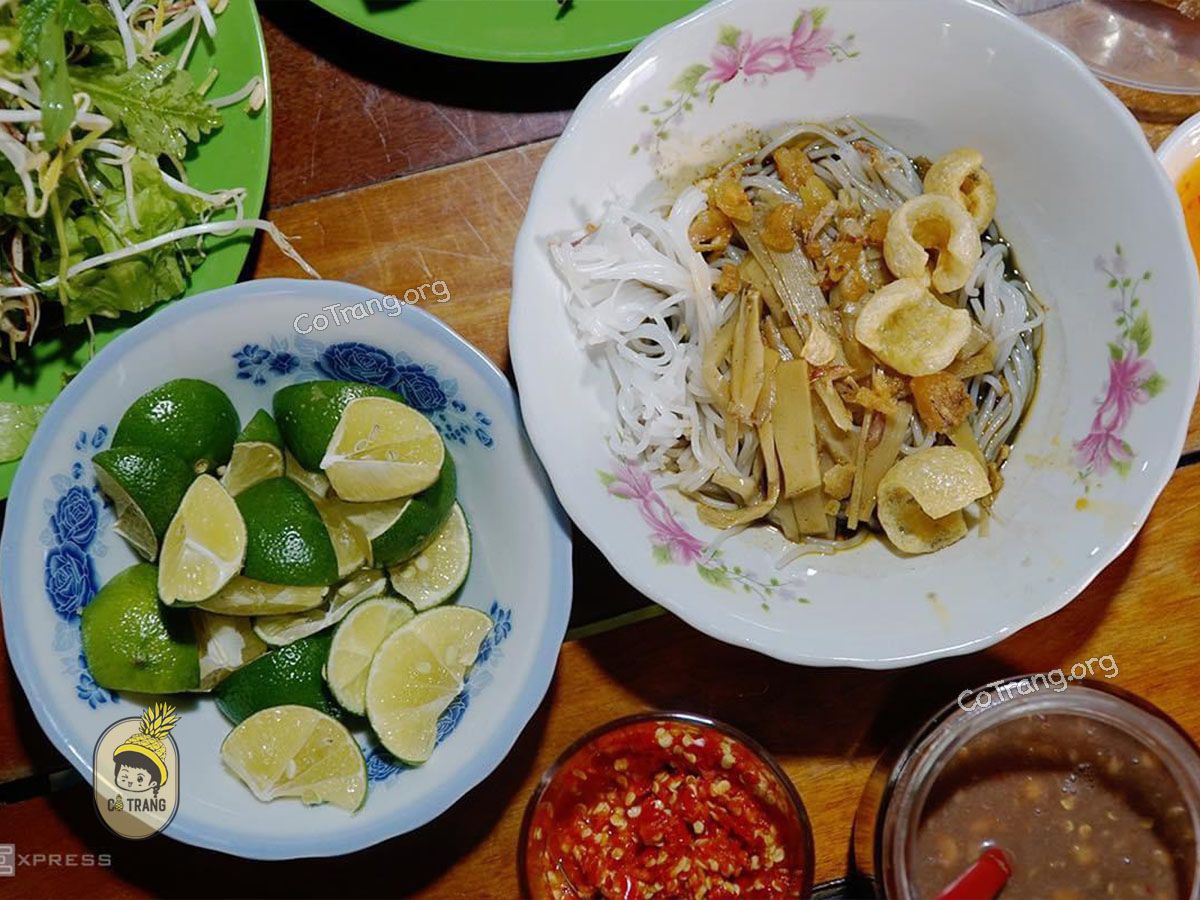 Hình ảnh thực tế Bún Cua Thối Gia Lai