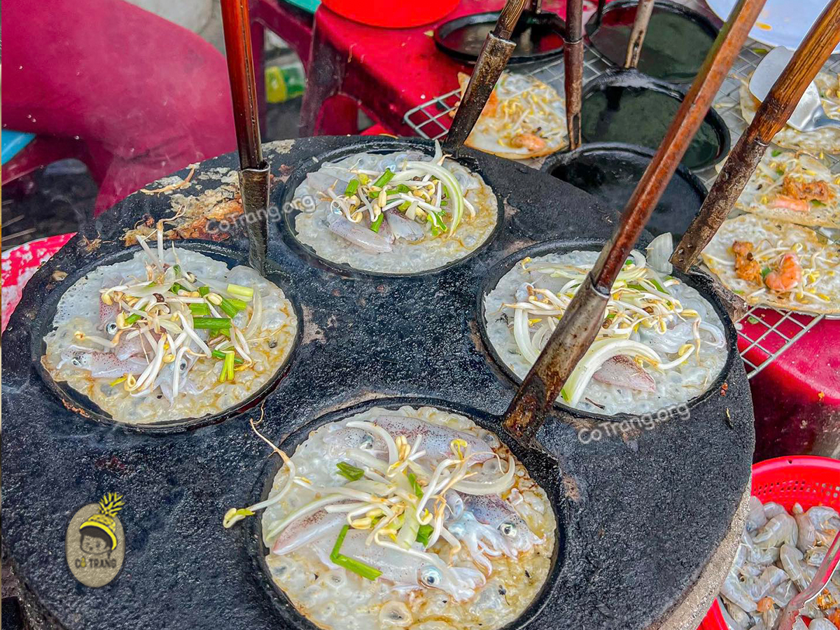 Hình ảnh thực tế Bánh Xèo Tôm Mực Nha Trang