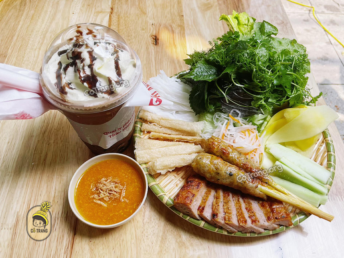 Hình ảnh thực tế Nem Nướng Nha Trang