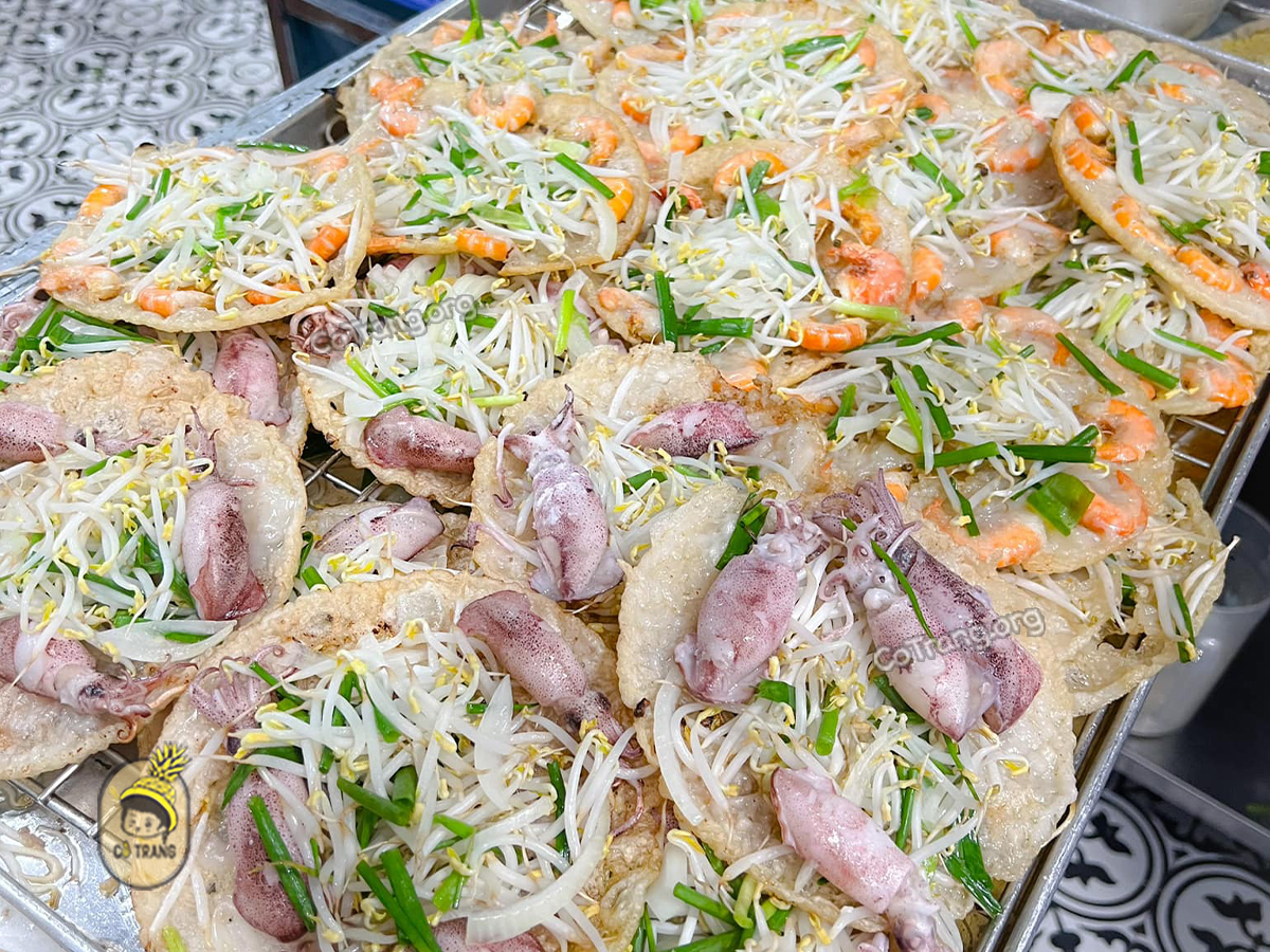 Hình ảnh thực tế Bánh Xèo Tôm Mực Nha Trang