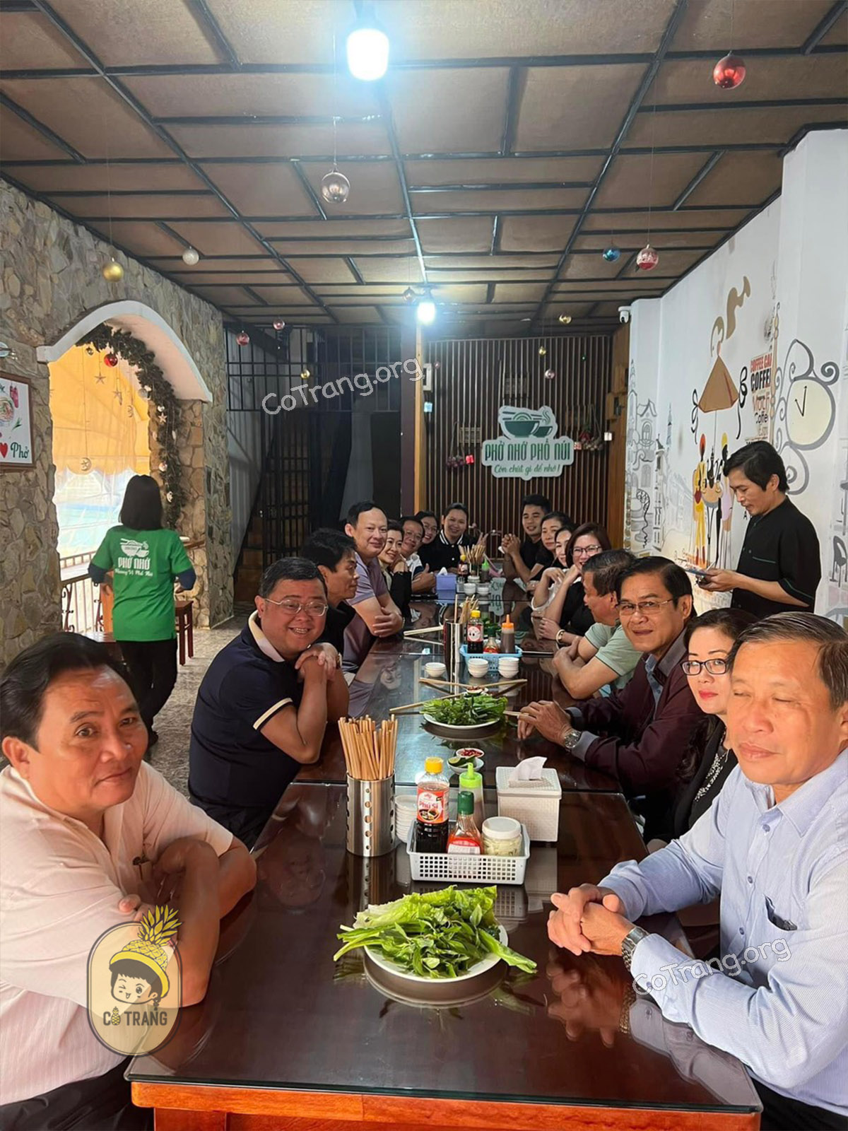 Không gian thực tế tại Phở Nhớ Phố Núi