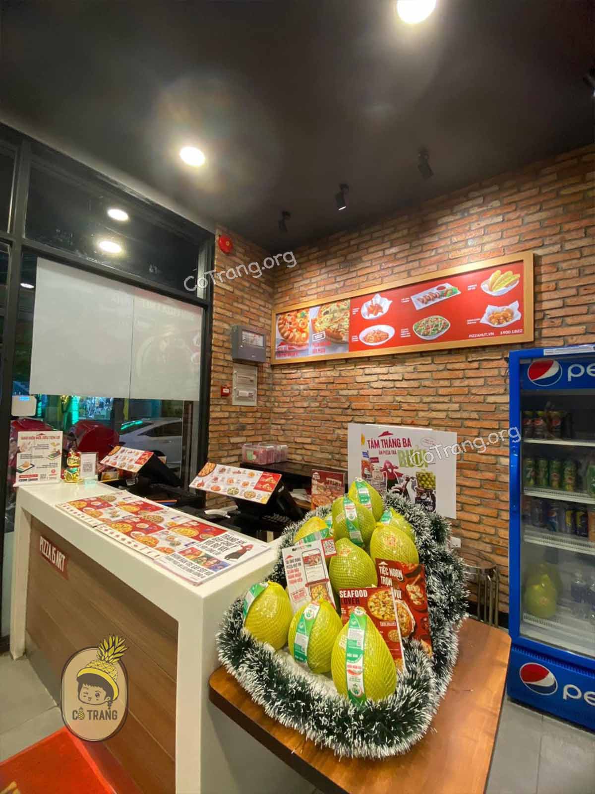 Không gian thực tế tại Pizza Hut Đà Nẵng