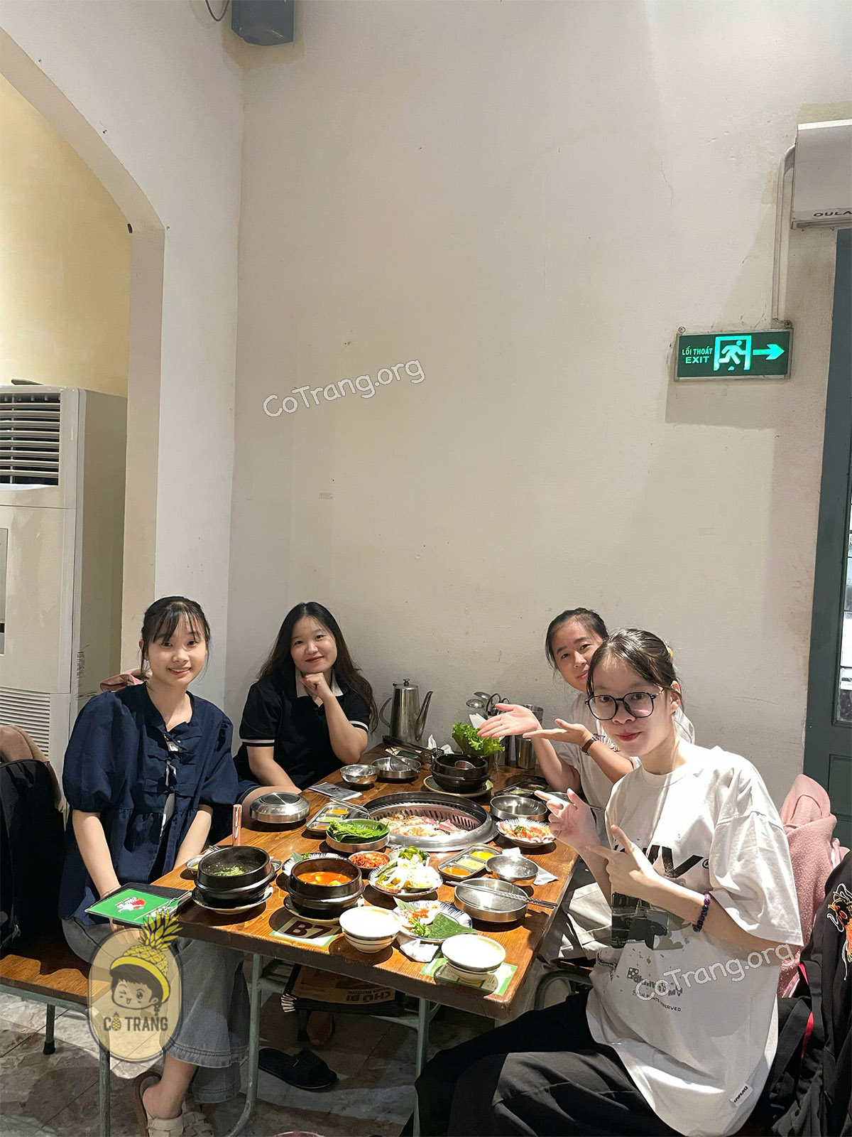 Không gian thực tế tại Tiệm nướng Chú Bi