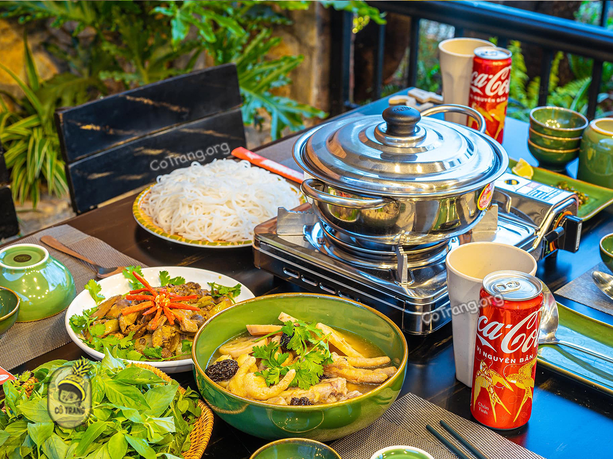 Lẩu Gà Lá É Đà Lạt - Đặc sản nức tiếng