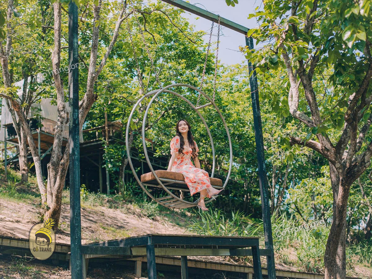 Góc check-in siêu mê tại Vườn Hồng Nhà TOM Đà Lạt