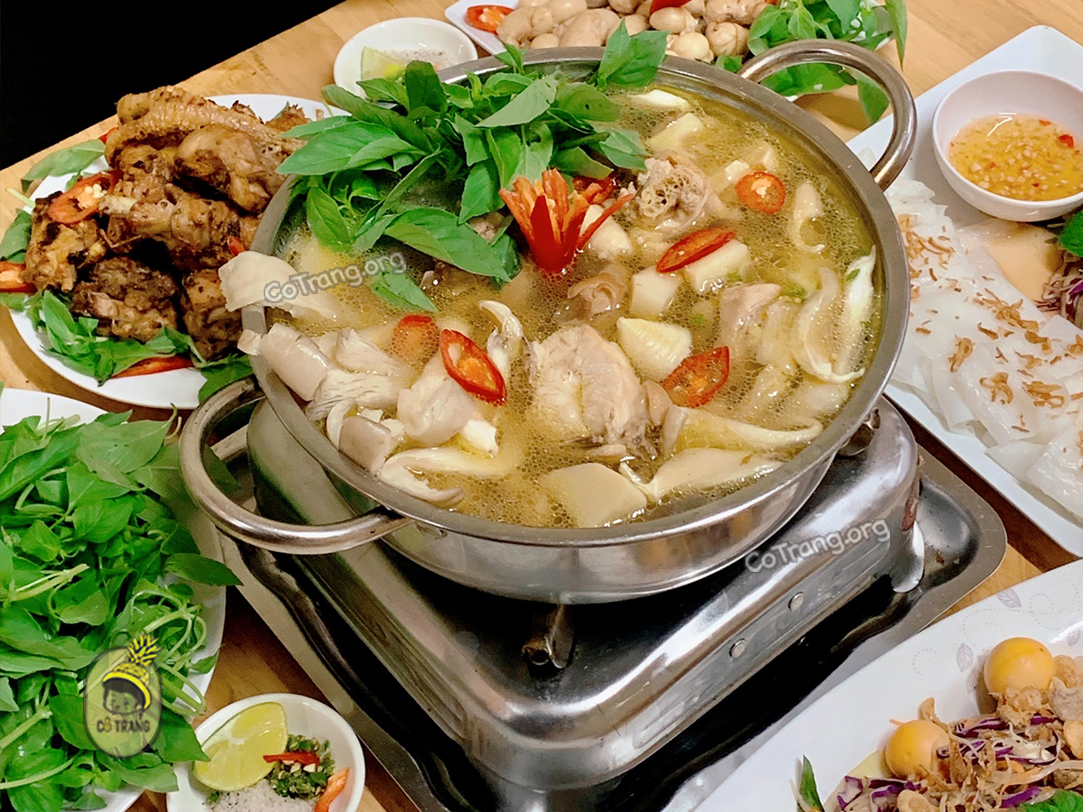 Hình ảnh thực tế Lẩu Gà Lá É Đà Lạt