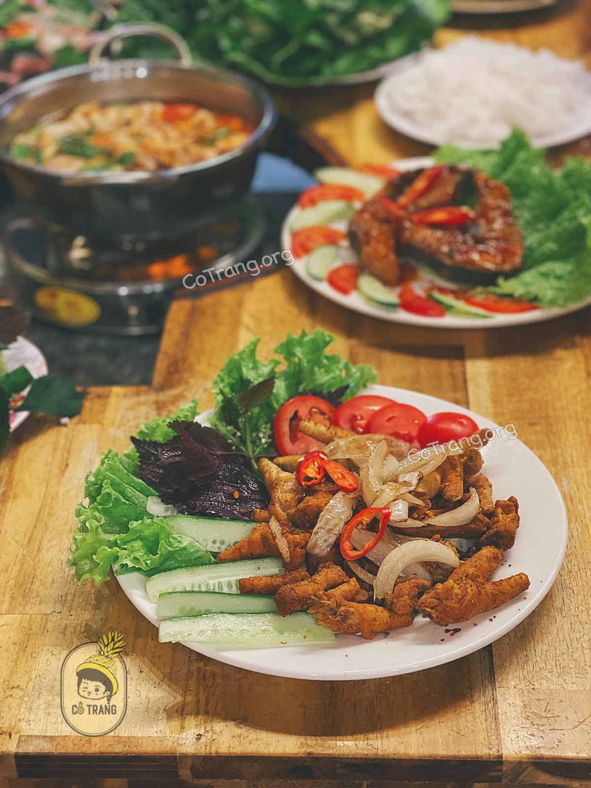 Menu tại Lẩu cá Tầm Ngư Sơn Đà Lạt 